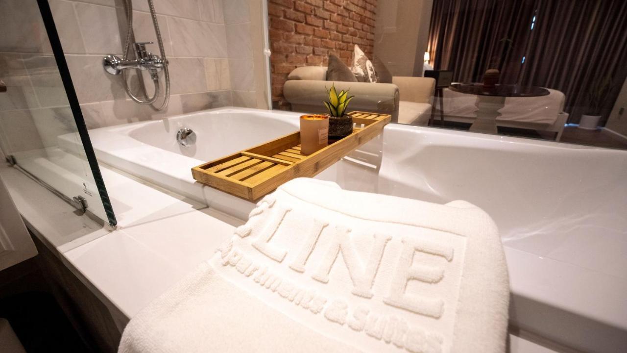 Celine Living - Central Ho Chi Minh City Bagian luar foto